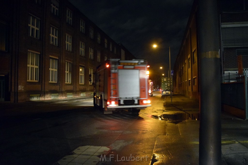 Brand Buerocontainer KHD Gelaende Koeln Deutz Deutz Muelheimerstr P18.JPG - Miklos Laubert